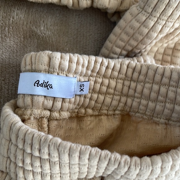 Darling Two Piece SweatSuit! - Picture 9 of 12